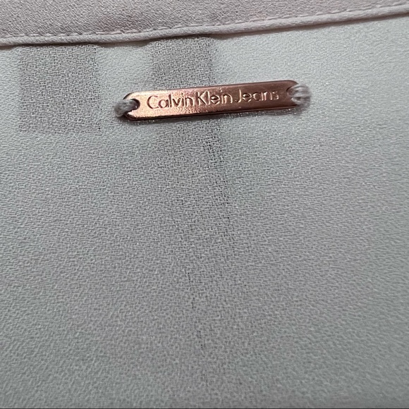 NWT Calvin Klein jeans pink and gray top. High low Size Medium - Picture 7 of 9